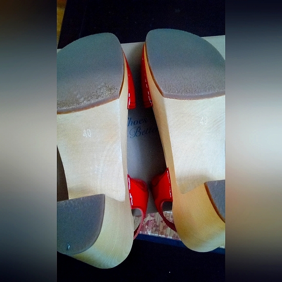 Swedish Hasbeens Red Heart Sandals - Picture 5 of 16